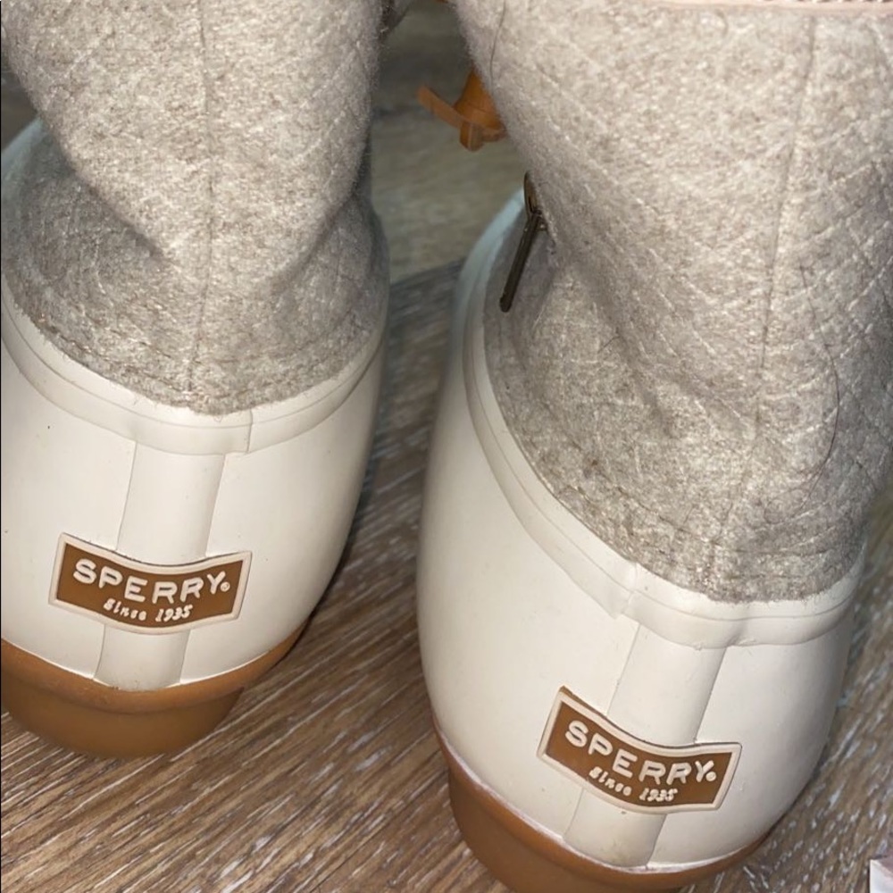 Women’s Sperry Duck Boots